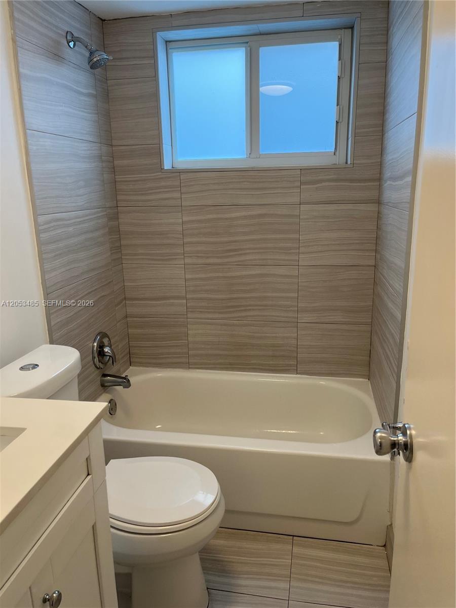 Ver detalles / 2500 sq. ft. $ 2026-07-14 0 foto