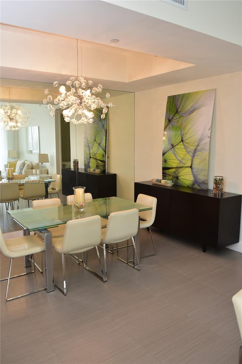 Ver detalles 2905 2 / 2 1463 sq. ft. $ 2026-07-14 0 foto