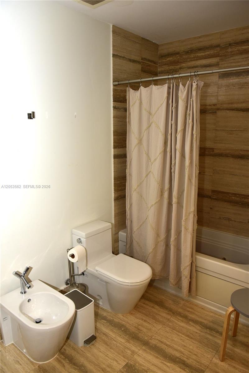 Ver detalles 2905 2 / 2 1463 sq. ft. $ 2026-07-14 0 foto