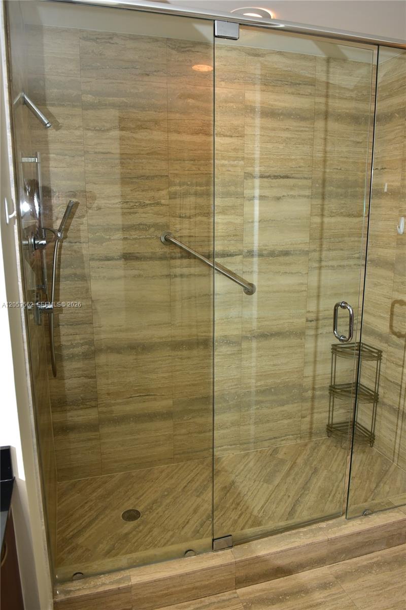 Ver detalles 2905 2 / 2 1463 sq. ft. $ 2026-07-14 0 foto