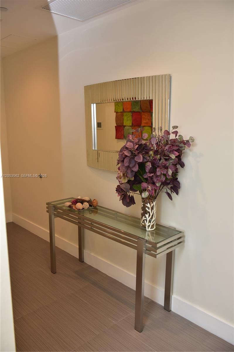 Ver detalles 2905 2 / 2 1463 sq. ft. $ 2026-07-14 0 foto
