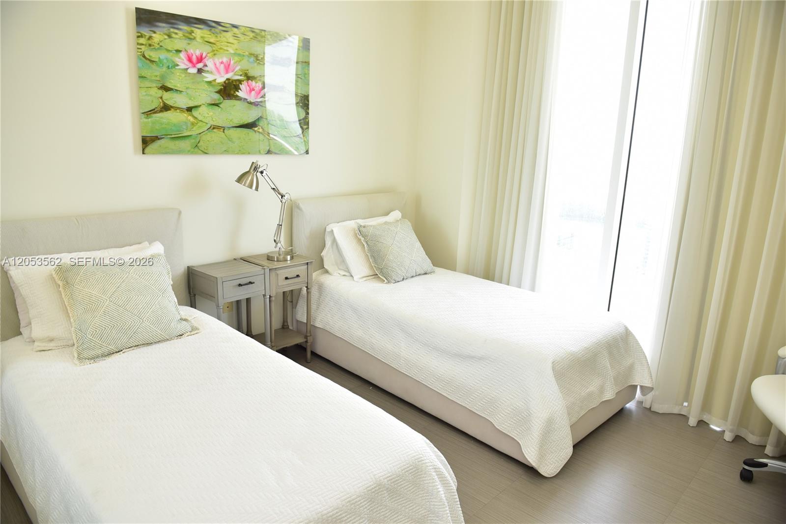 Ver detalles 2905 2 / 2 1463 sq. ft. $ 2026-07-14 0 foto