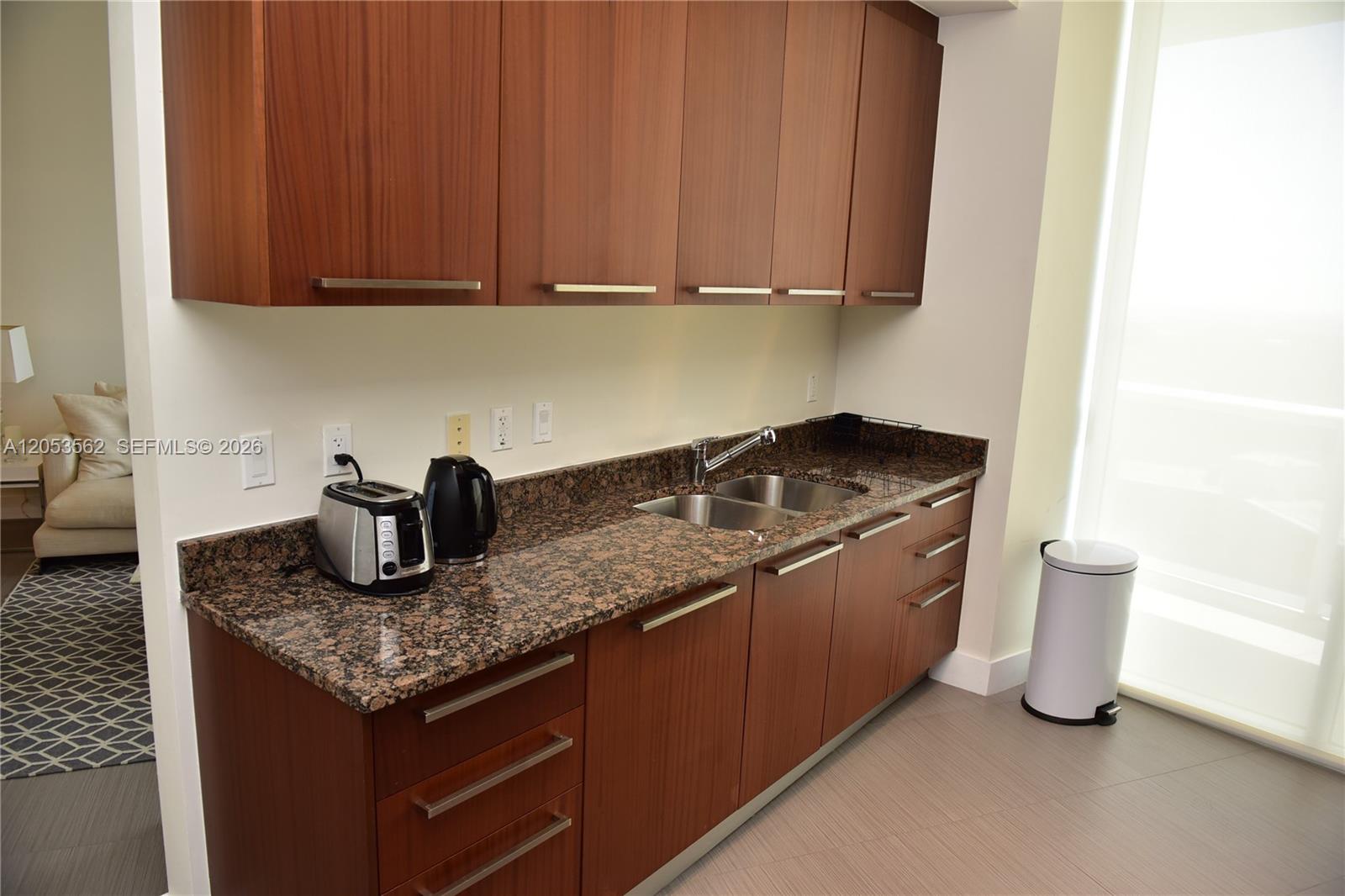 Ver detalles 2905 2 / 2 1463 sq. ft. $ 2026-07-14 0 foto