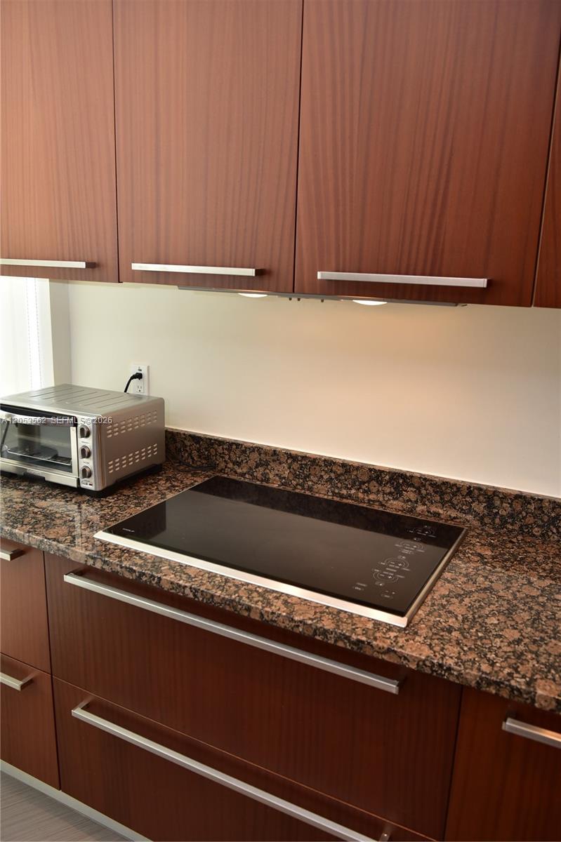 Ver detalles 2905 2 / 2 1463 sq. ft. $ 2026-07-14 0 foto