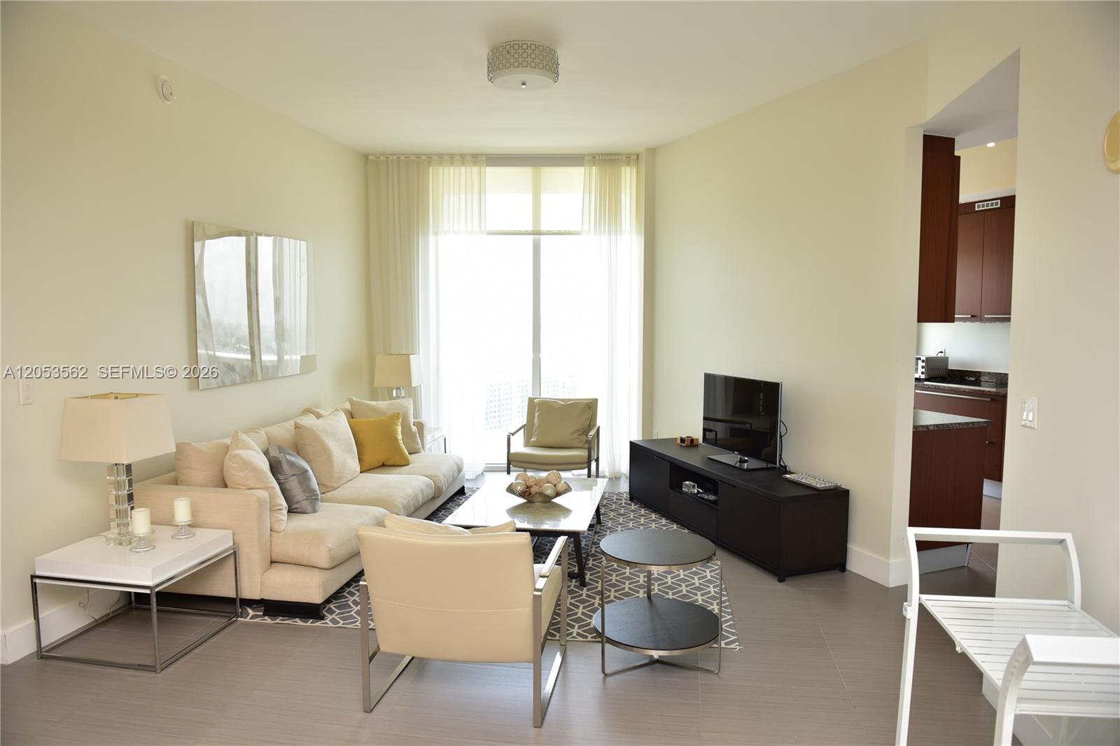 Ver detalles 2905 2 / 2 1463 sq. ft. $ 2026-07-14 0 foto