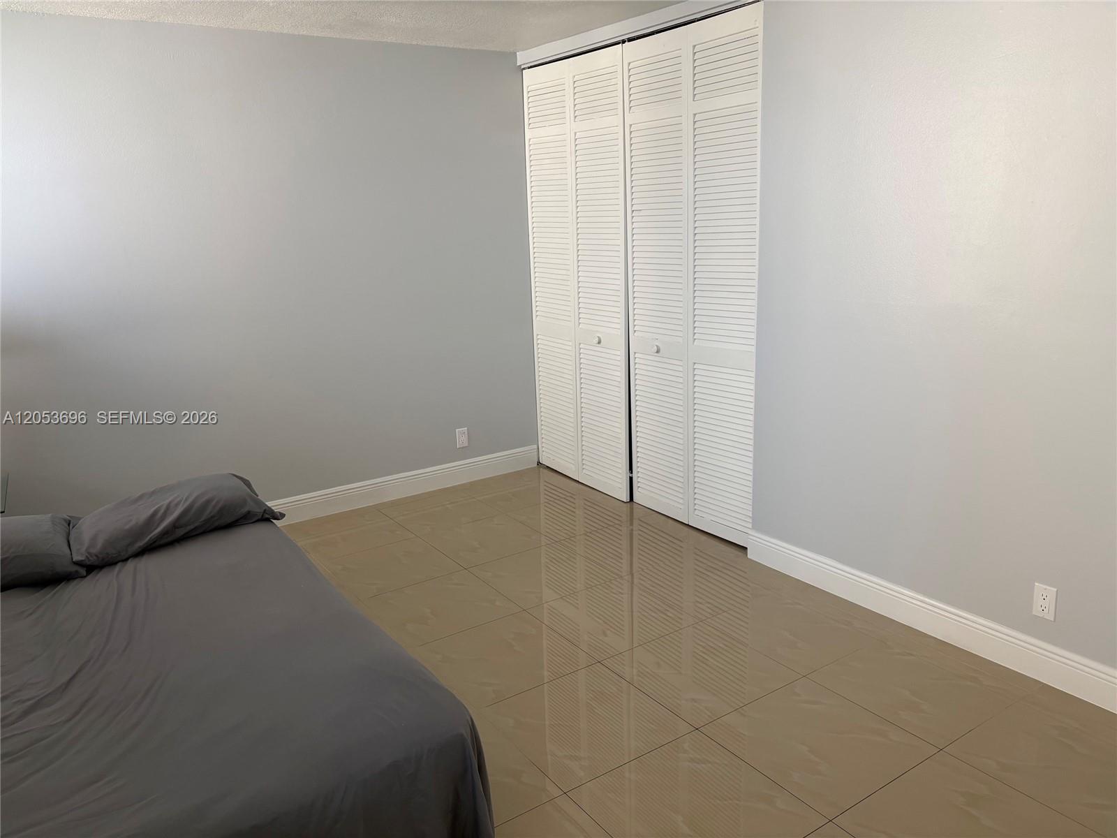 Photo of 427 Golden Isles Dr  #10D, Hallandale Beach, Florida, 33009 - 