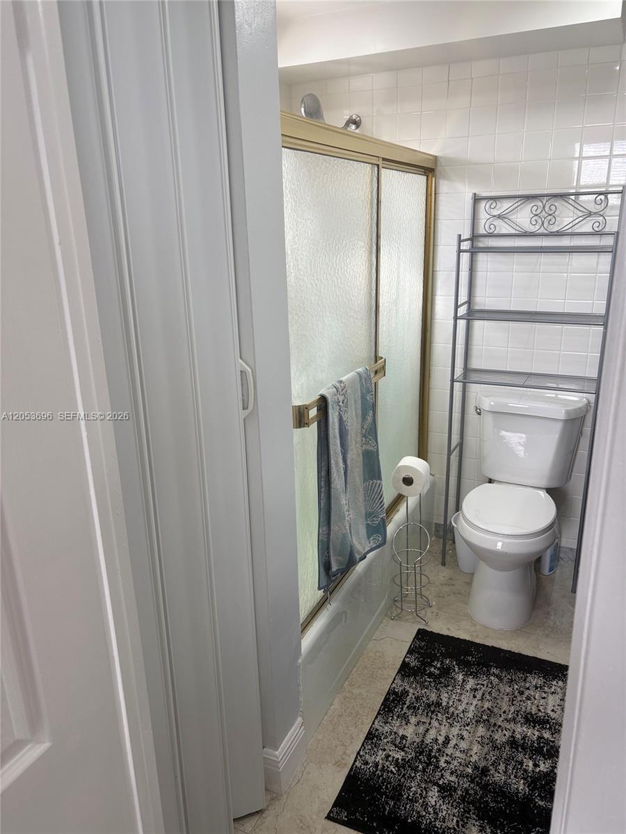 Photo of 427 Golden Isles Dr  #10D, Hallandale Beach, Florida, 33009 - 