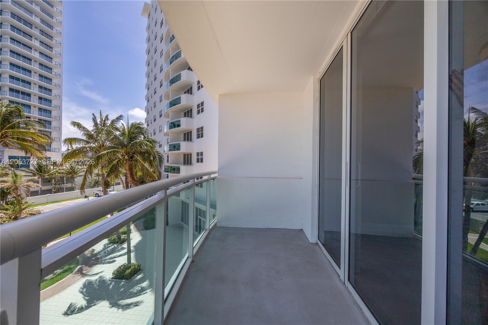 Photo of 3001 Ocean Dr #317, Hollywood, Florida, 33019 -