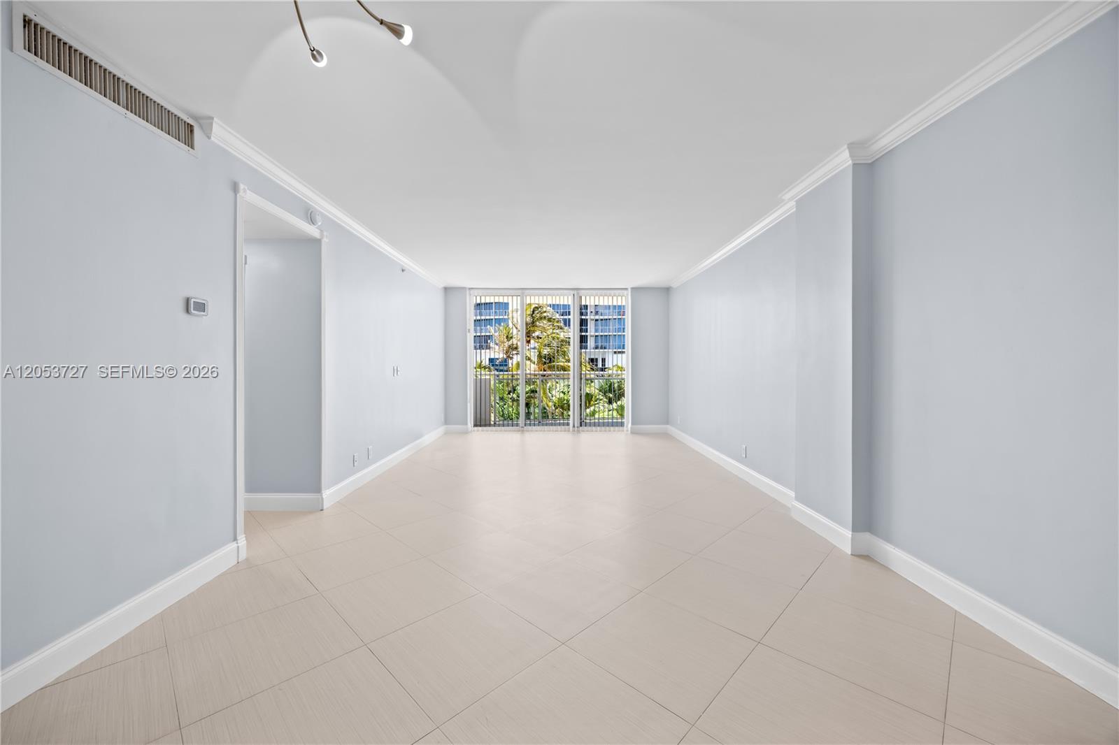Photo of 3001 Ocean Dr #317, Hollywood, Florida, 33019 -