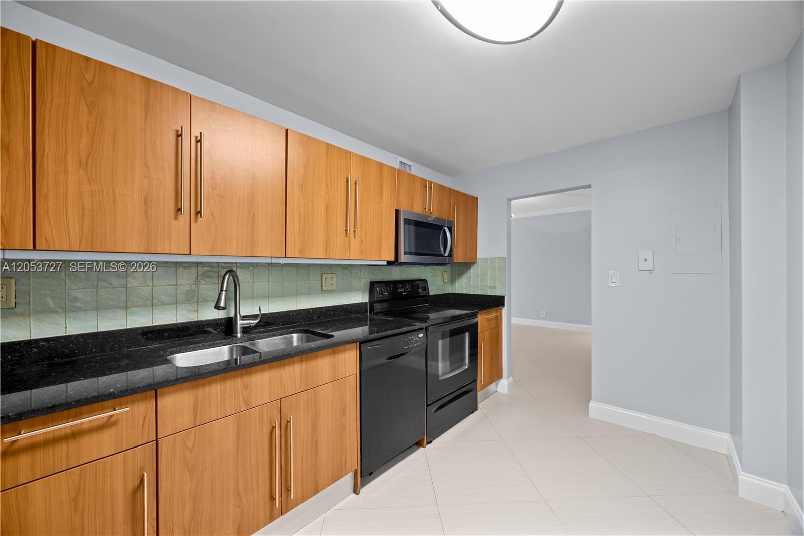 Photo of 3001 Ocean Dr #317, Hollywood, Florida, 33019 -
