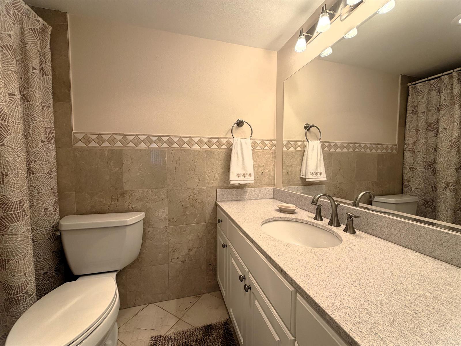 Photo of 2101 Ocean #505, Hollywood, Florida, 33019 - Bathroom