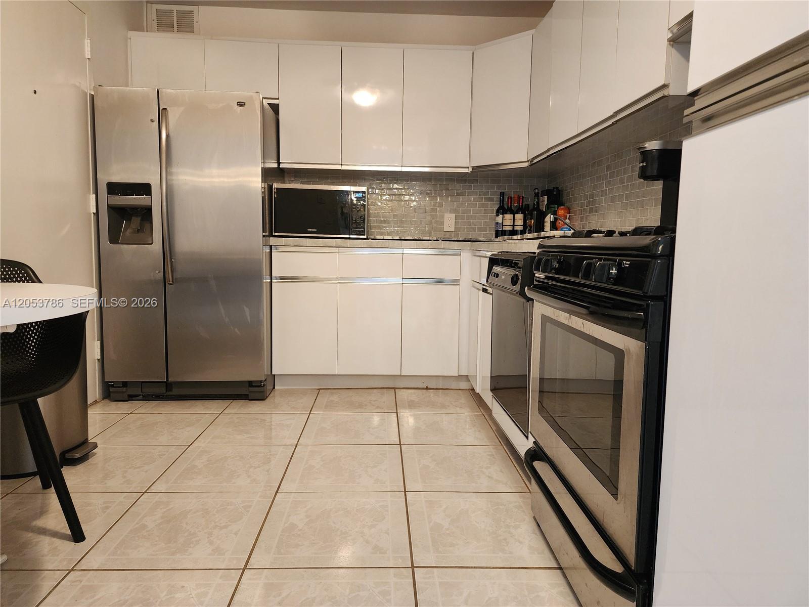 Photo of 2030 Ocean Dr  #810, Hallandale Beach, Florida, 33009 - 