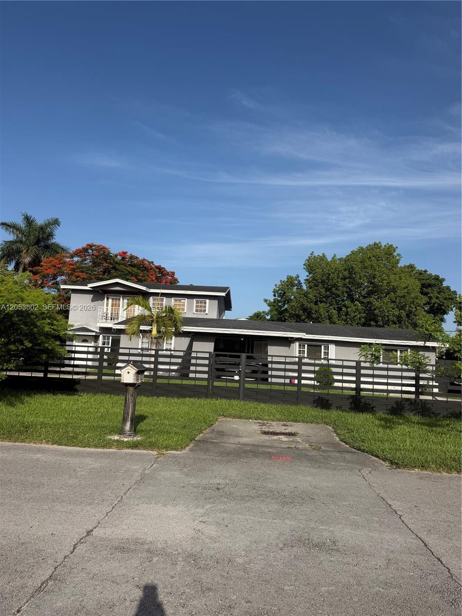 Ver detalles / 4436 sq. ft. $ 2026-09-29 0 foto