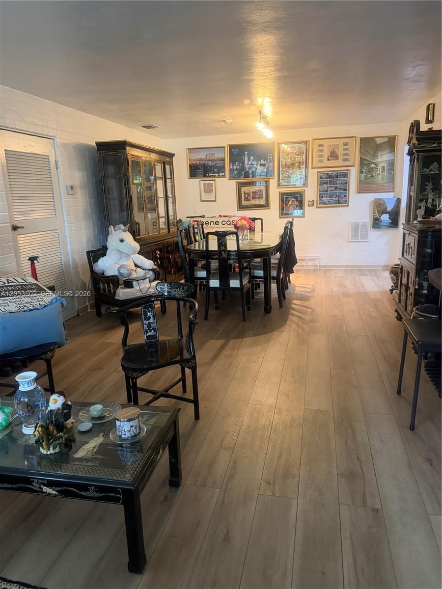 Ver detalles / 4436 sq. ft. $ 2026-09-29 0 foto