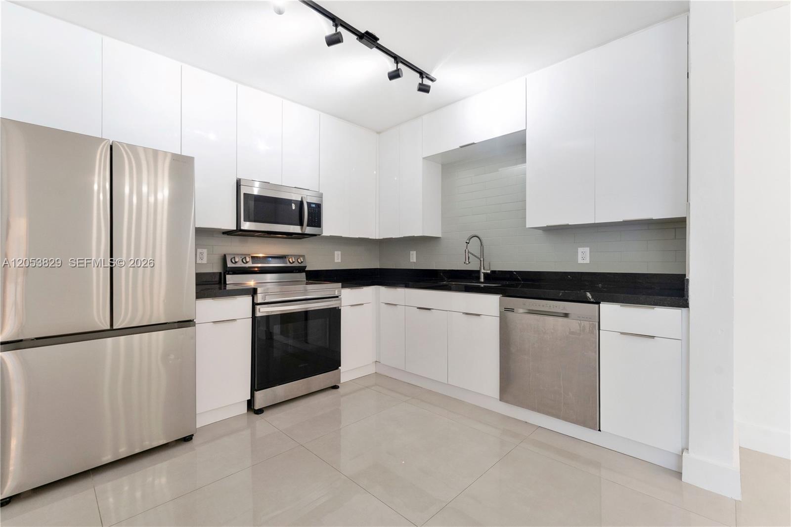   /  1345 sq. ft. $ 2026-07-15 0 foto