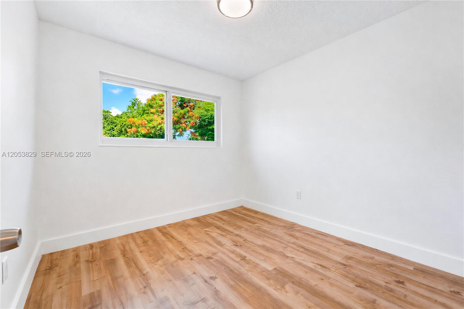   /  1345 sq. ft. $ 2026-07-15 0 foto