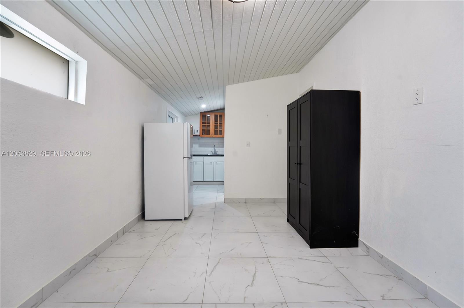   /  1345 sq. ft. $ 2026-07-15 0 foto