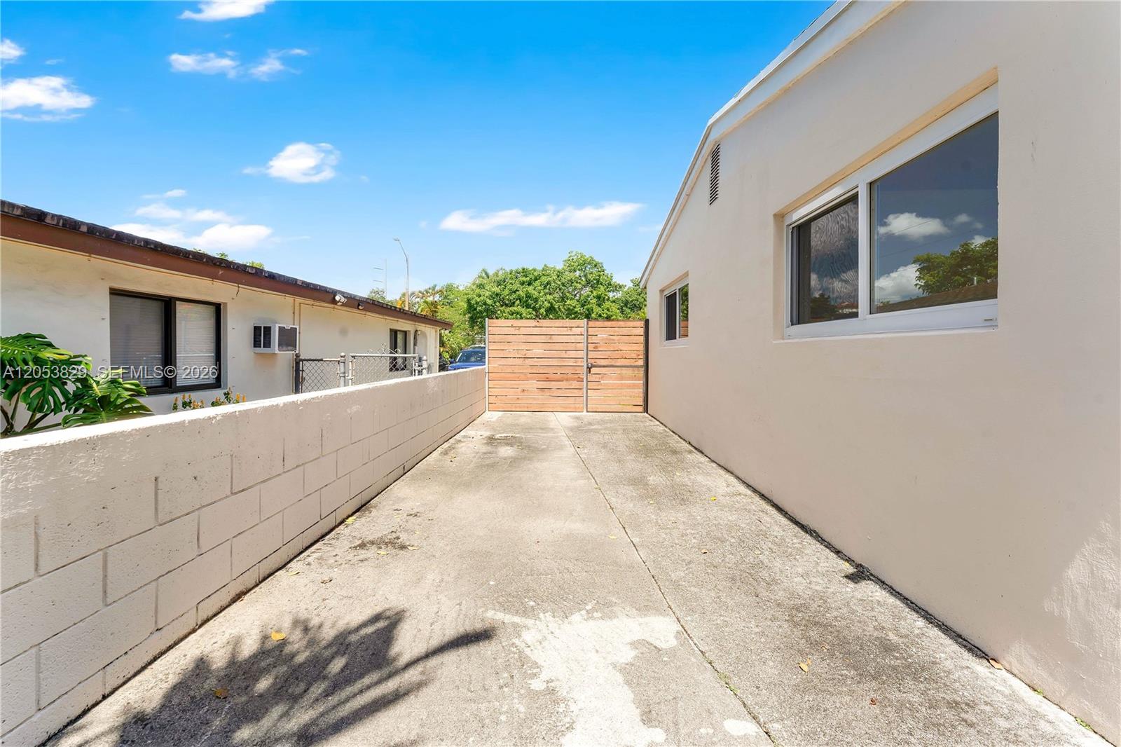   /  1345 sq. ft. $ 2026-07-15 0 foto