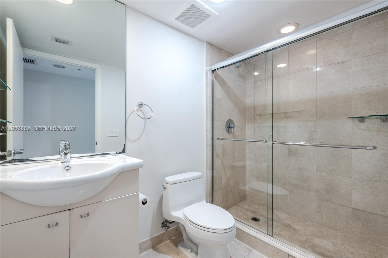 3511 3 / 2 1554 sq. ft. $ 2026-07-15 0 foto