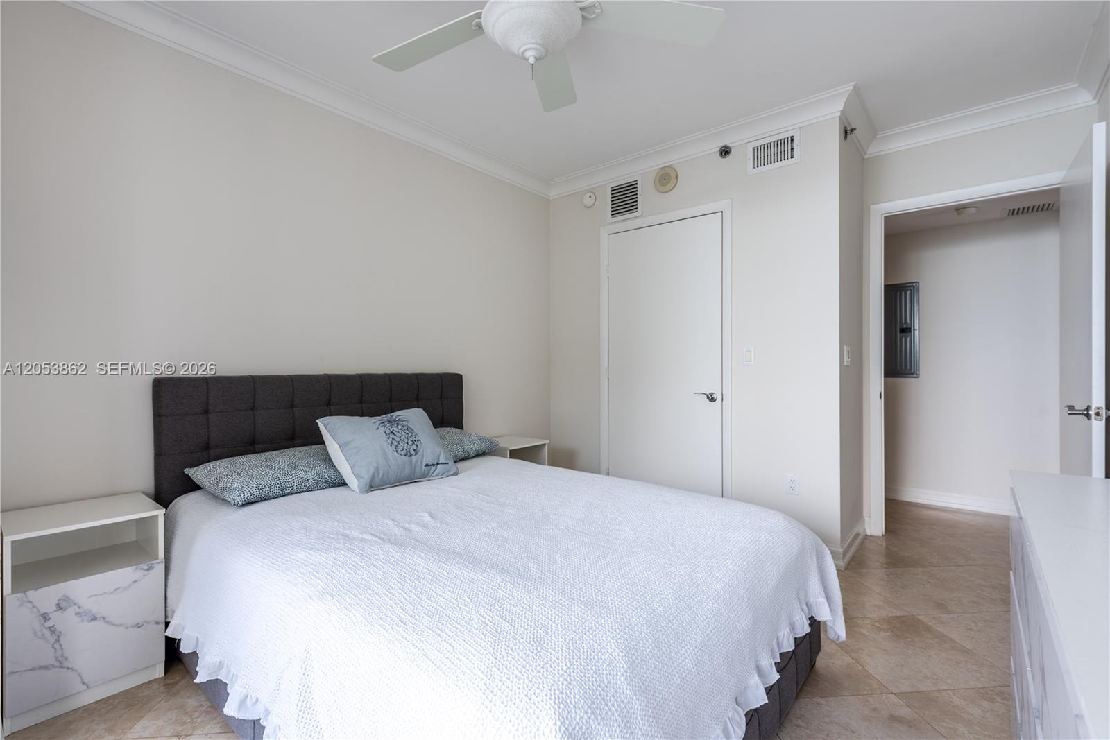 3511 3 / 2 1554 sq. ft. $ 2026-07-15 0 foto