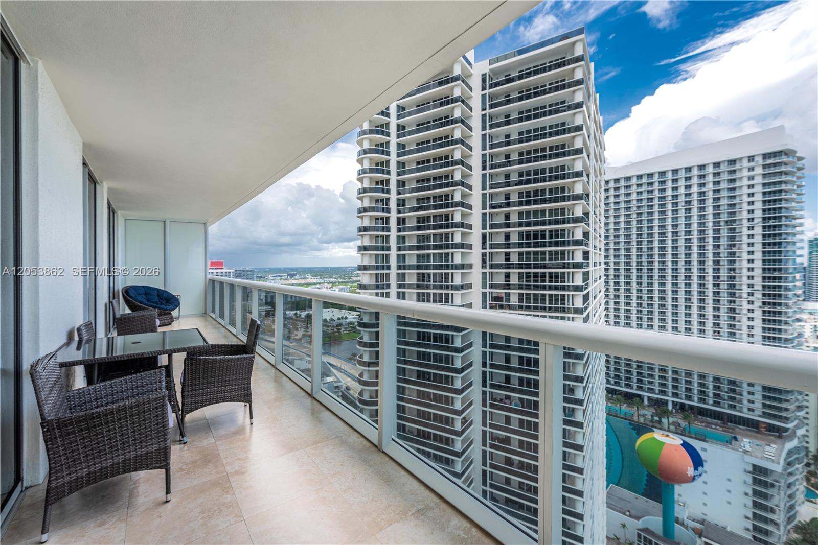 3511 3 / 2 1554 sq. ft. $ 2026-07-15 0 foto