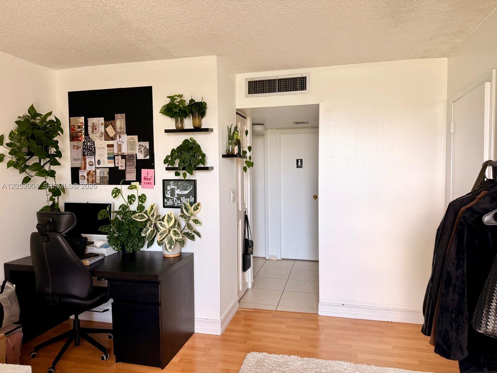Photo of 3475 Country Club Dr  #603, Aventura, Florida, 33180 - 