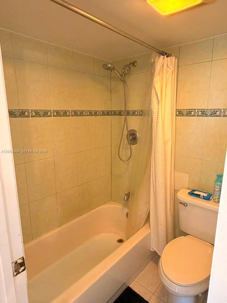 Photo of 3475 Country Club Dr  #603, Aventura, Florida, 33180 - 