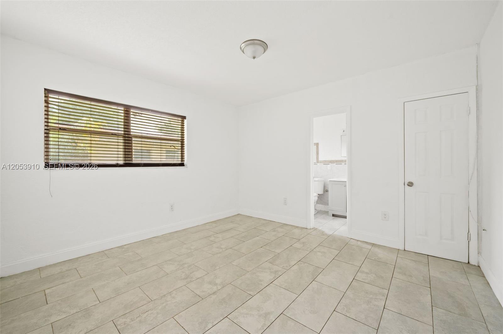  /  1820 sq. ft. $ 2026-07-15 0 foto