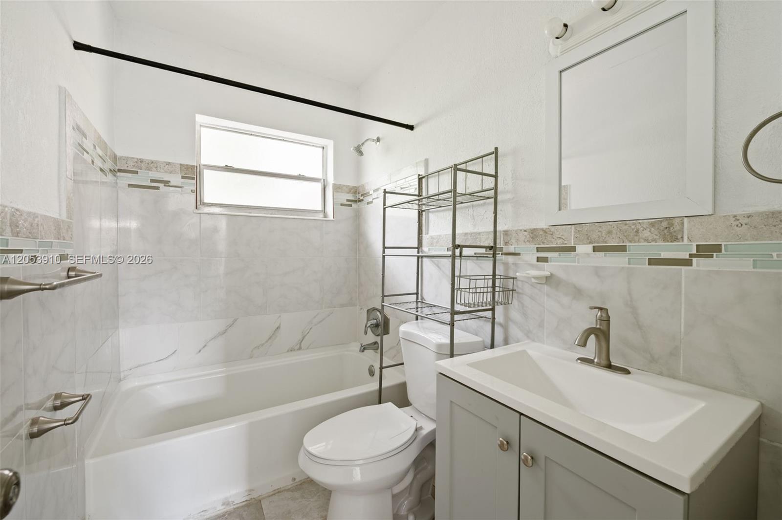   /  1820 sq. ft. $ 2026-07-15 0 foto