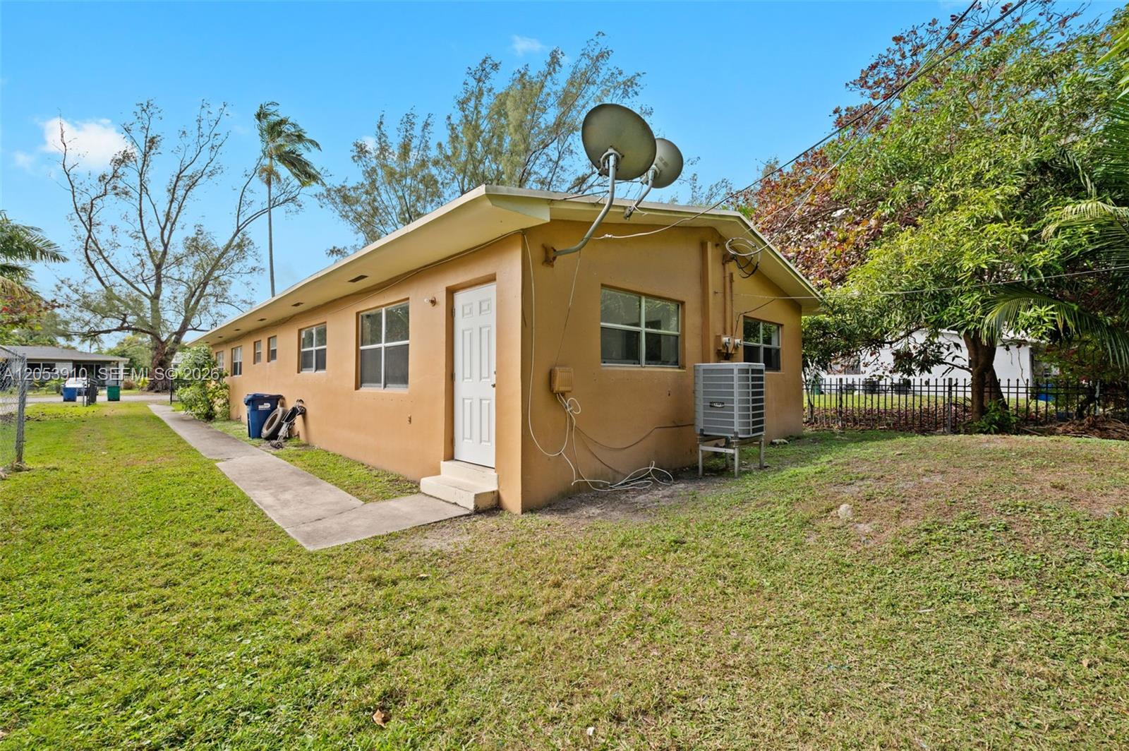   /  1820 sq. ft. $ 2026-07-15 0 foto