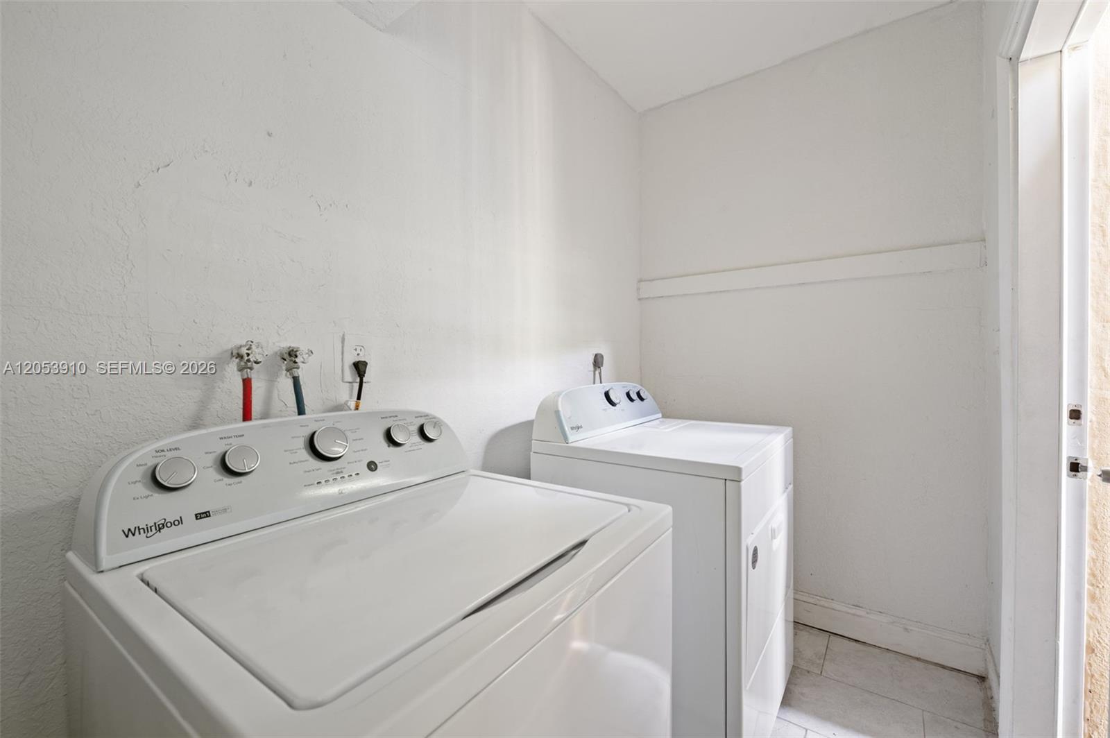   /  1820 sq. ft. $ 2026-07-15 0 foto