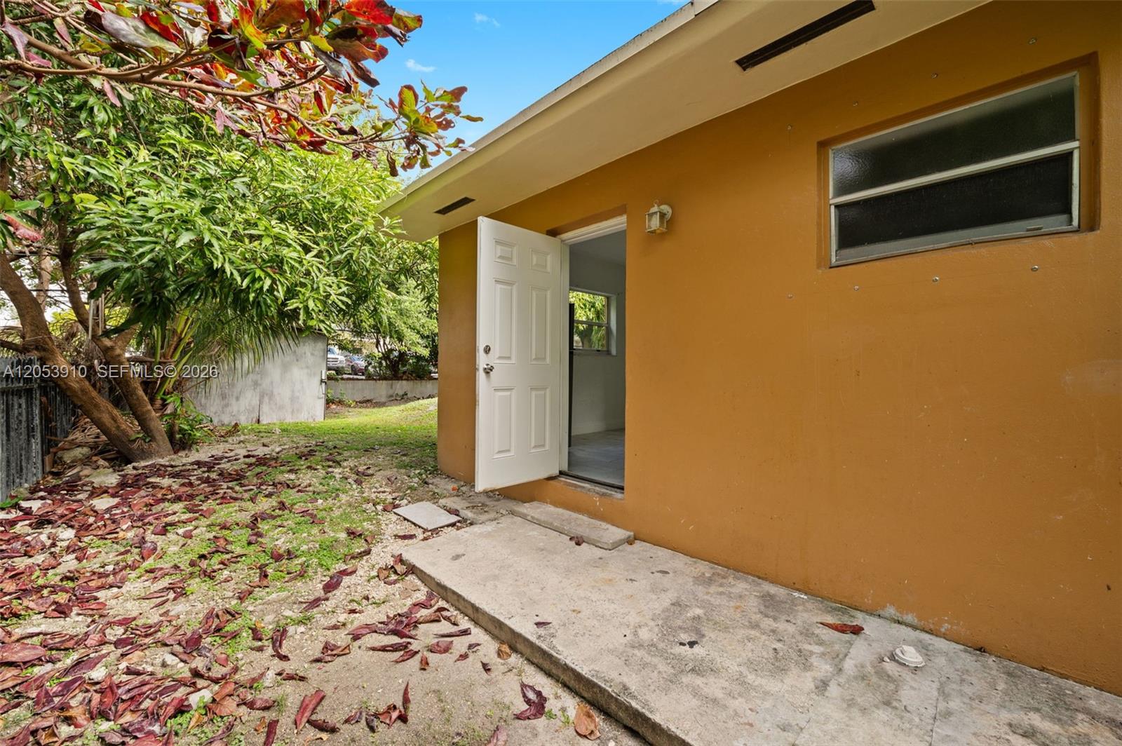   /  1820 sq. ft. $ 2026-07-15 0 foto