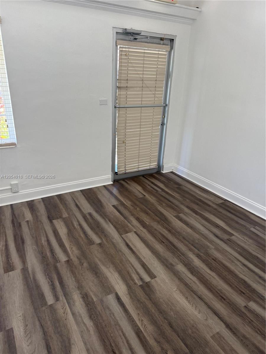   /   sq. ft. $ 2026-07-15 0 foto