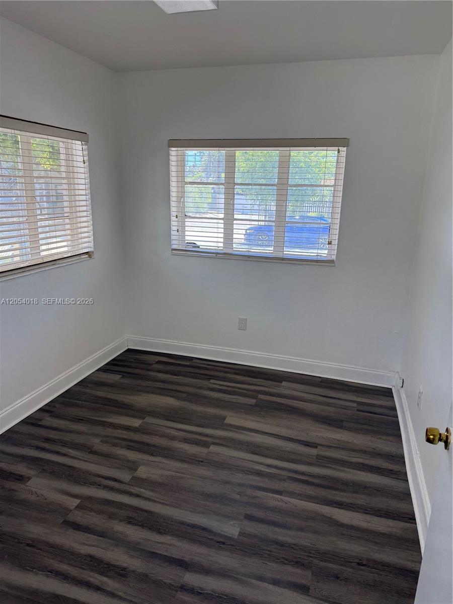   /   sq. ft. $ 2026-07-15 0 foto