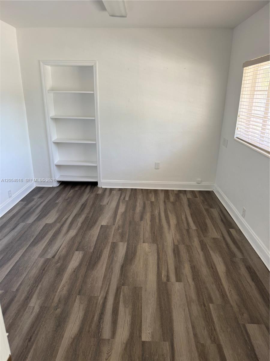   /   sq. ft. $ 2026-07-15 0 foto
