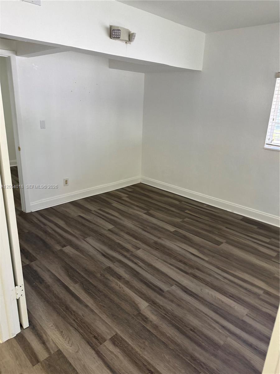   /   sq. ft. $ 2026-07-15 0 foto
