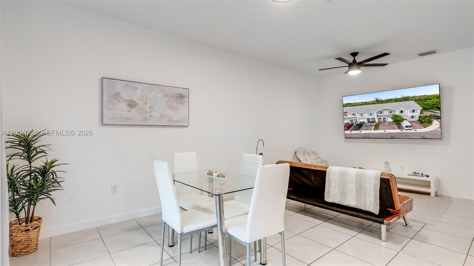 Ver detalles 1871 3 / 3 1488 sq. ft. $ 2026-07-15 0 foto