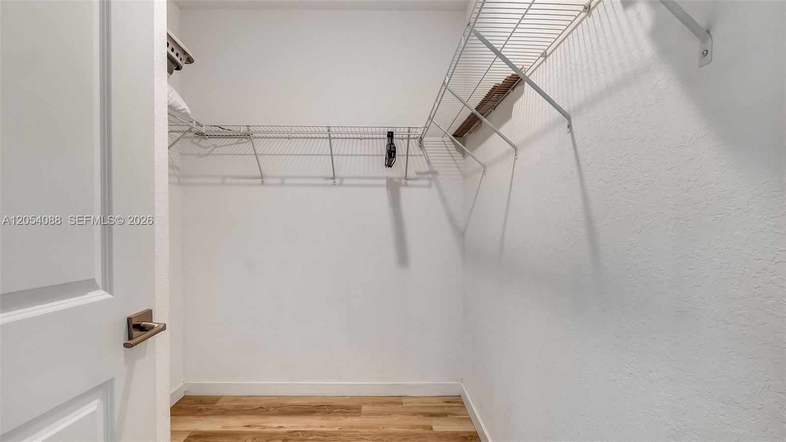 Ver detalles 1871 3 / 3 1488 sq. ft. $ 2026-07-15 0 foto