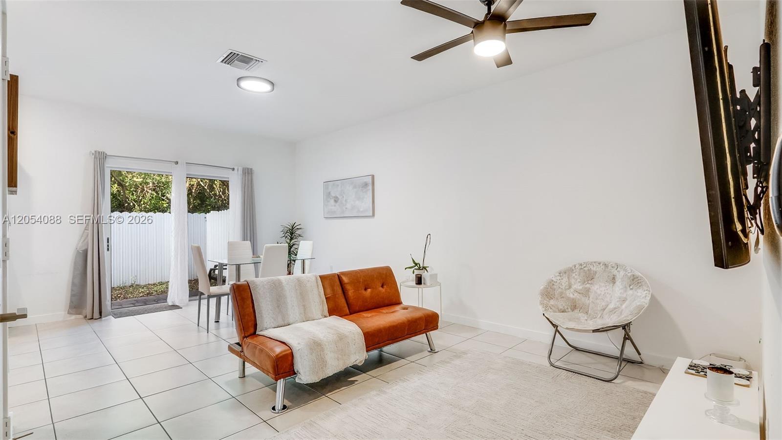 Ver detalles 1871 3 / 3 1488 sq. ft. $ 2026-07-15 0 foto