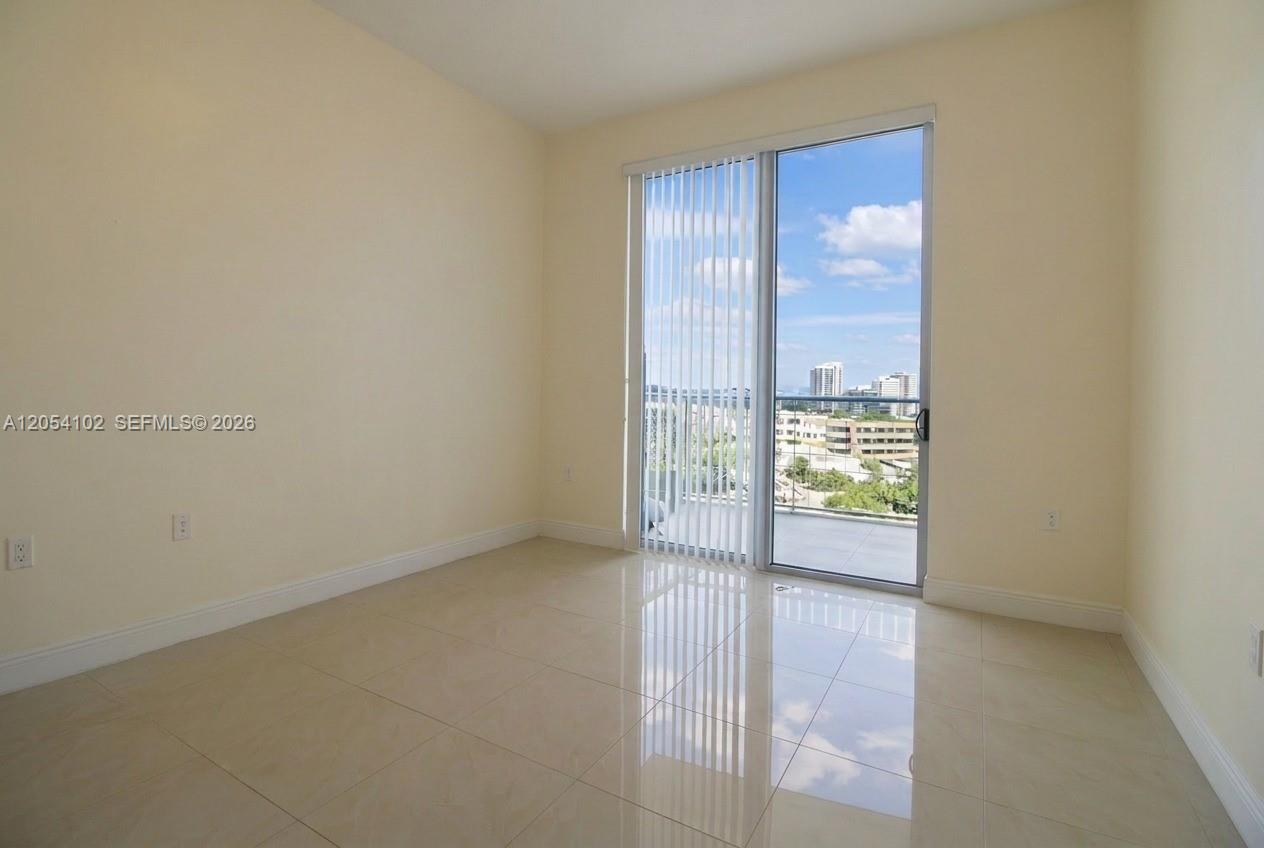 Photo of 140 Dixie Hwy  #1019, Hollywood, Florida, 33020 - Bedroom 2
