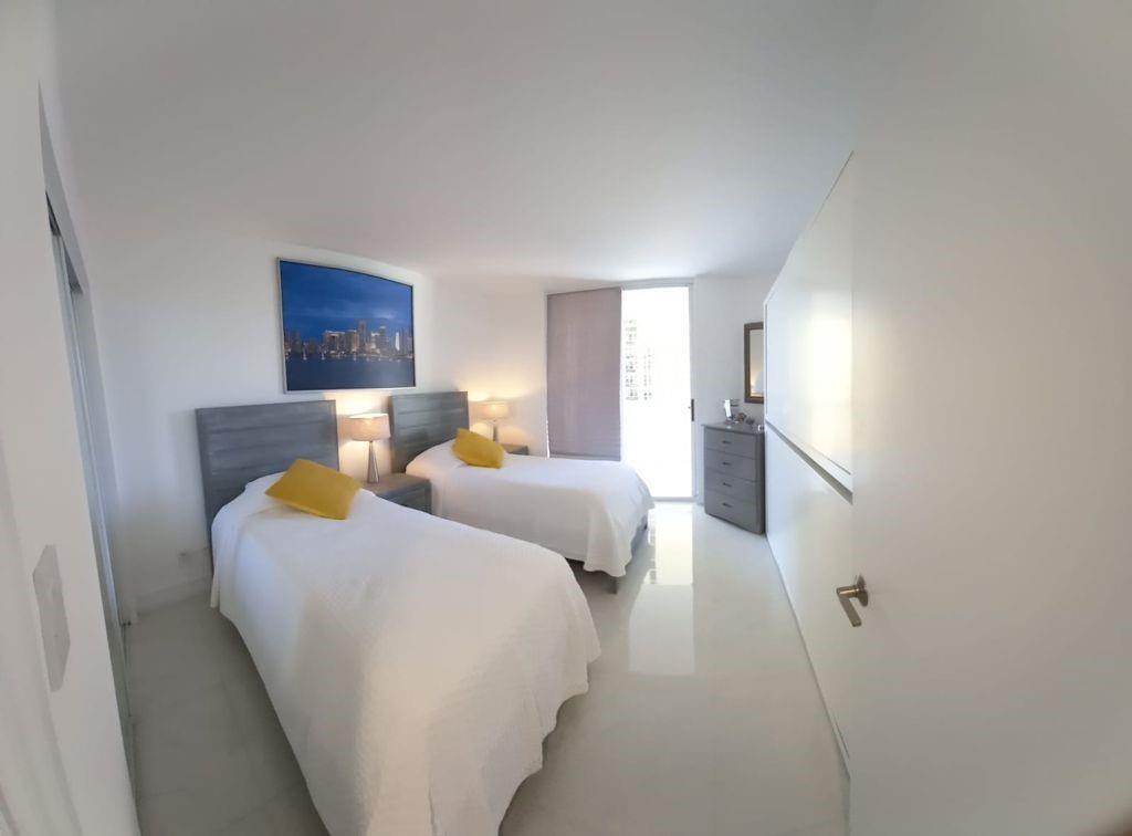 Photo of 16425 Collins  #818, Sunny Isles Beach, Florida, 33160 - Photo 27