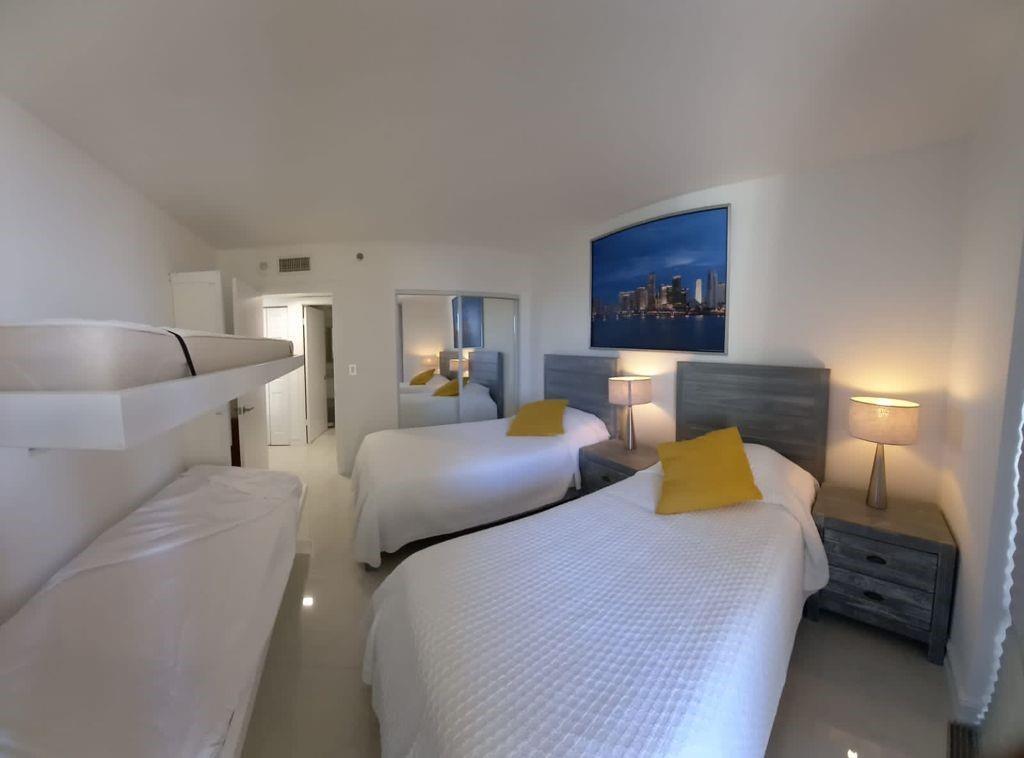 Photo of 16425 Collins  #818, Sunny Isles Beach, Florida, 33160 - Photo 33