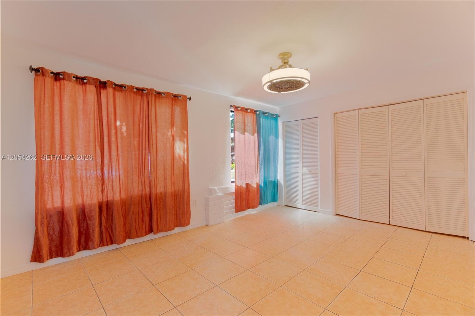Ver detalles / 1258 sq. ft. $ 2026-07-15 0 foto