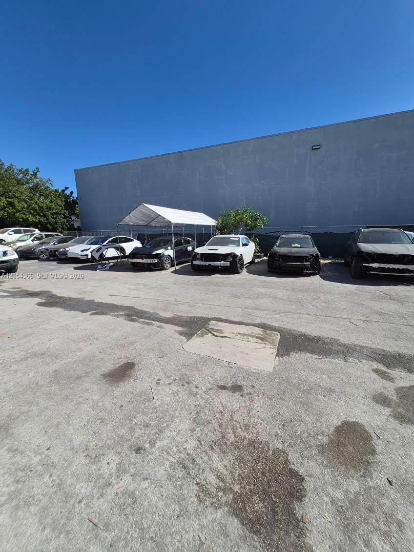 Ver detalles / sq. ft. $ 2026-07-15 0 foto
