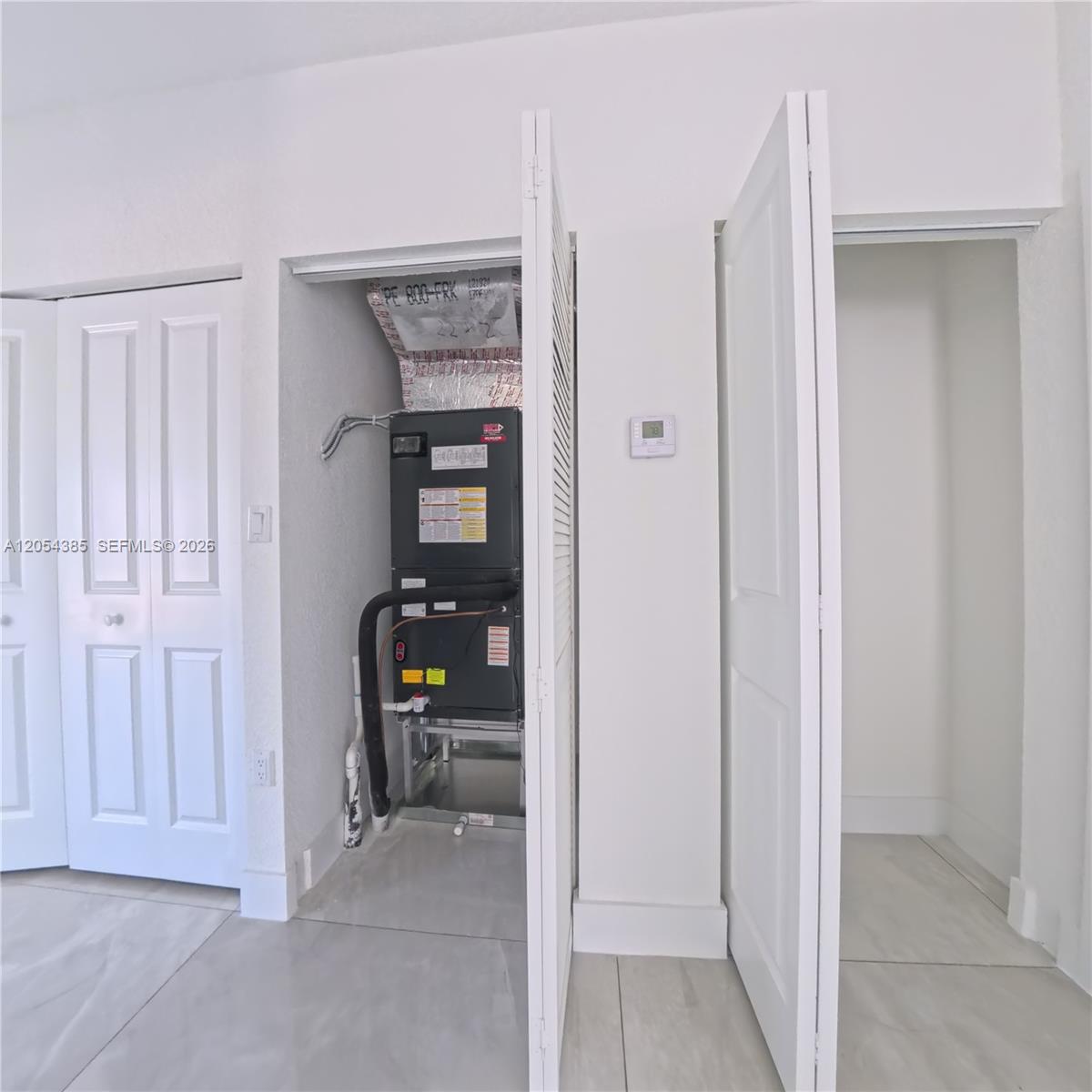 See details 1374 5 / 3 1810 sq. ft. $ 2026-07-15 0 Photo