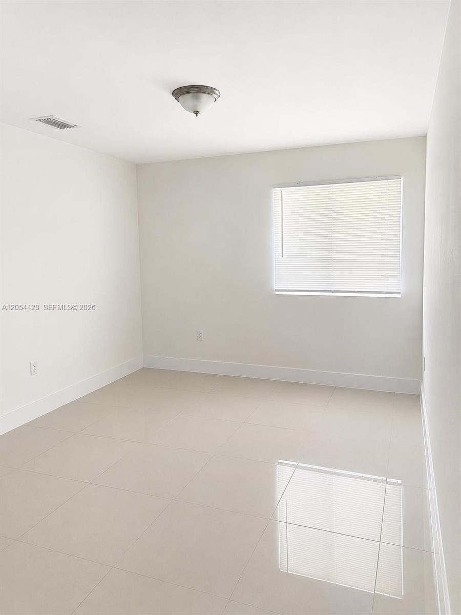 Ver detalles / 2184 sq. ft. $ 2026-07-15 0 foto