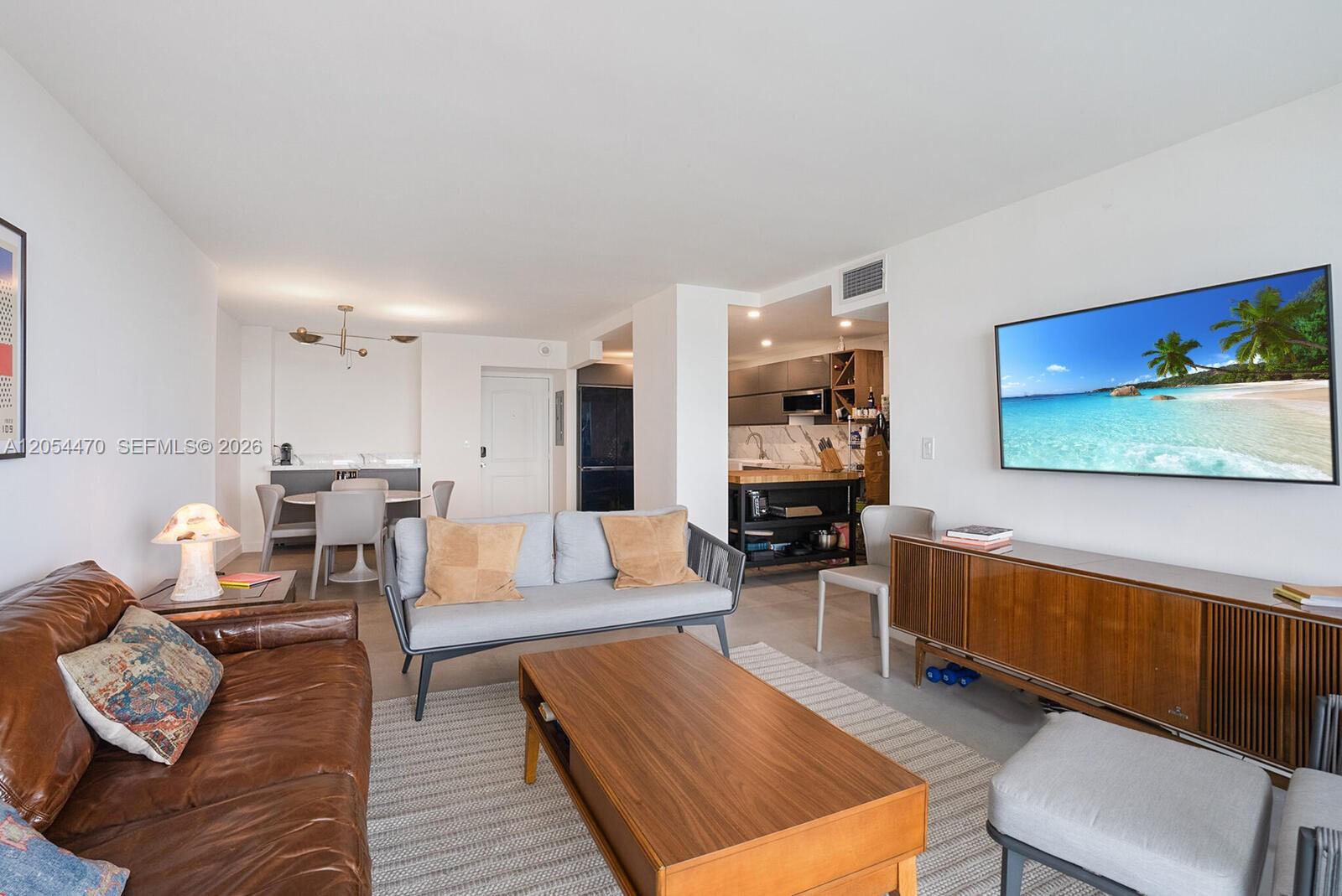 See details 2125 2 / 2 1357 sq. ft. $ 2026-07-15 0 Photo