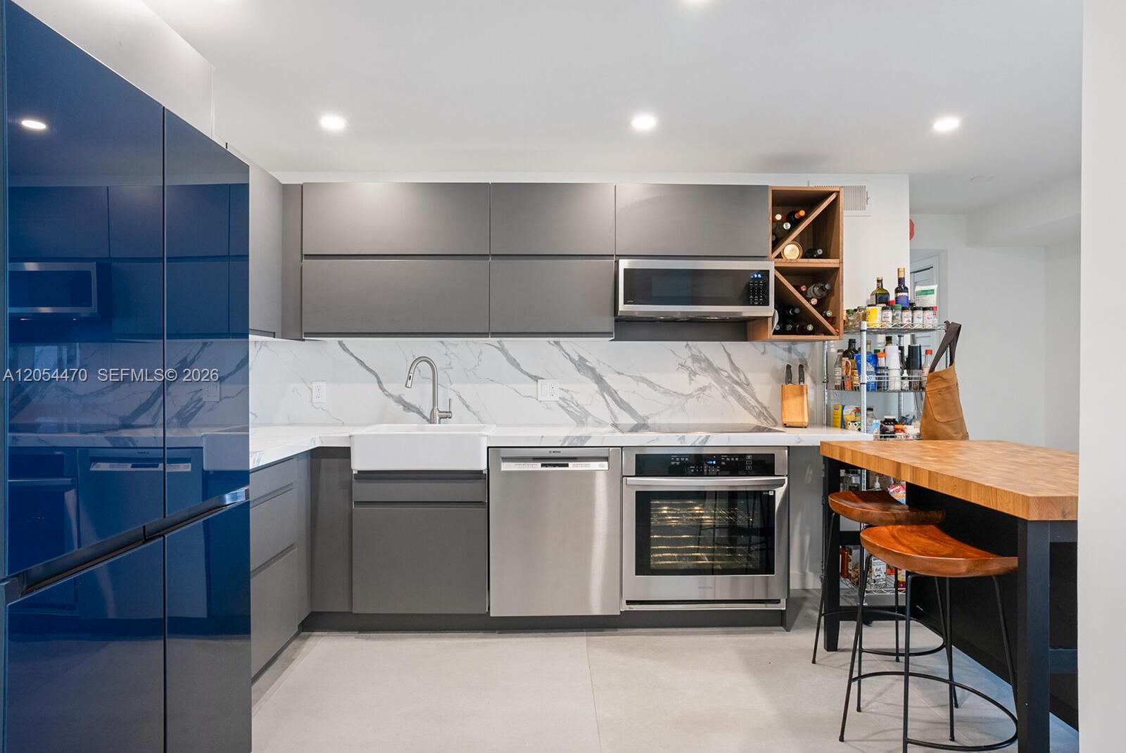 See details 2125 2 / 2 1357 sq. ft. $ 2026-07-15 0 Photo