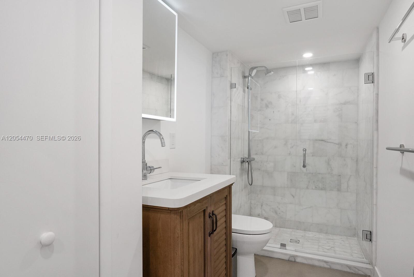 See details 2125 2 / 2 1357 sq. ft. $ 2026-07-15 0 Photo