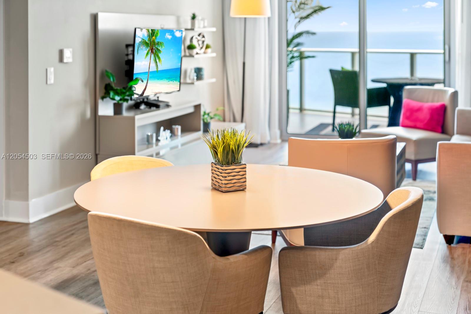 Ver detalles 1509 1 / 1 841 sq. ft. $ 2026-07-15 0 foto